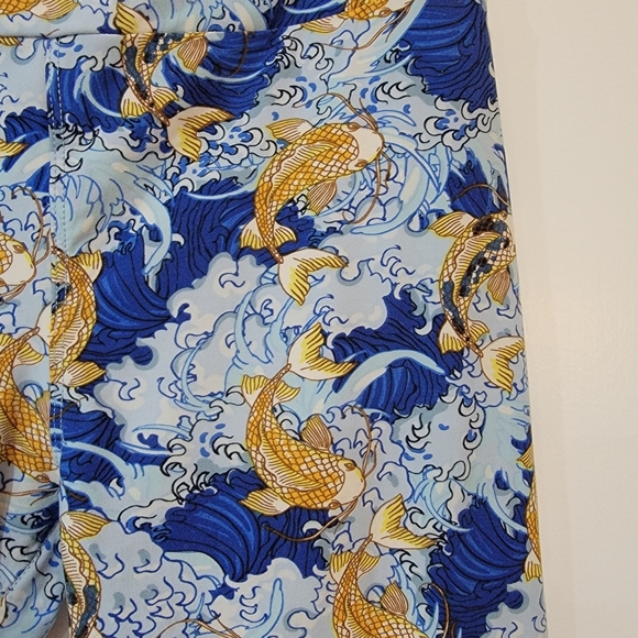 PRICE DROP!   LulaRoe OS leggings. - Picture 2 of 3